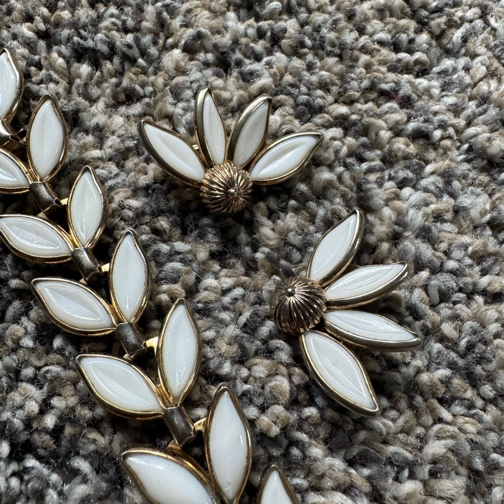Vintage Trifari Set Earrings and Bracelet